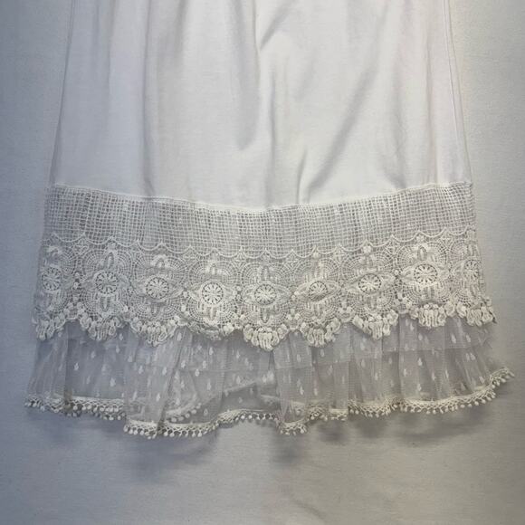 Winter Lennon Cami Slip Tank Top with Lace Extension Women’s Size Large white - Picture 3 of 8